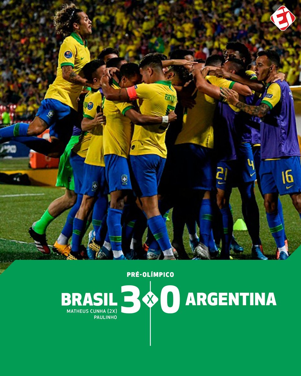 Бразилия сколько раз чемпионом по футболу. Сборная Бразилии по футболу. Сборная Бразилии 2000. Бразилия футбол сборная. Футбольная команда Бразилии.